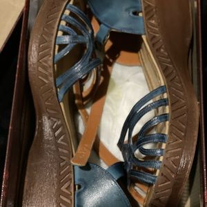 2 pairs of Jafa sandals